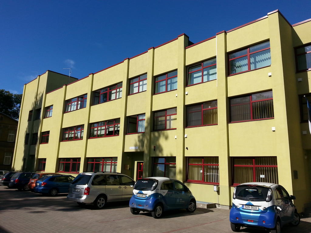 Guesthouse Rehab Тарту Экстерьер фото
